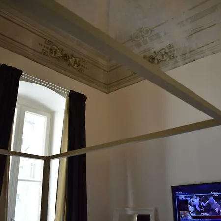 Gatto Bianco Duchessa 3* Bari