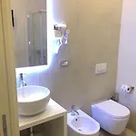 Gatto Bianco Duchessa לינה וארוחת בוקר בארי