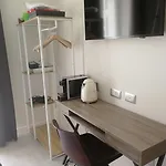 Gatto Bianco Duchessa לינה וארוחת בוקר בארי