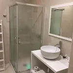 לינה וארוחת בוקר Gatto Bianco Duchessa בארי