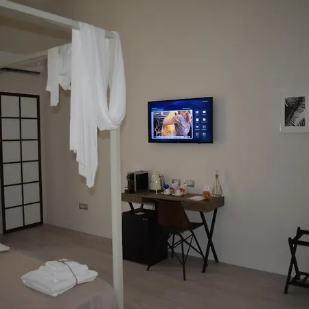 Gatto Bianco Duchessa