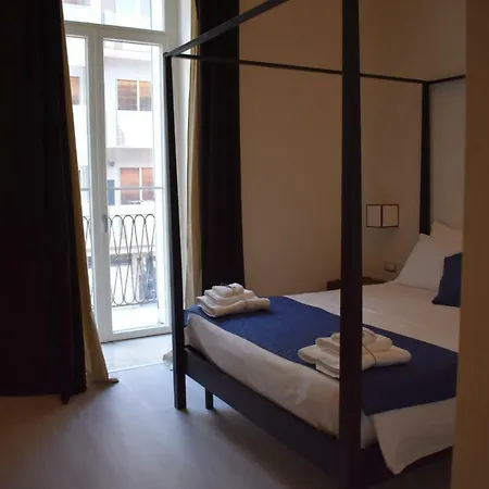 Gatto Bianco Duchessa