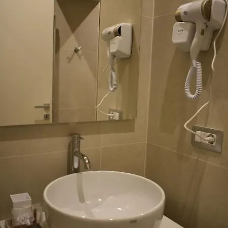 Gatto Bianco Duchessa